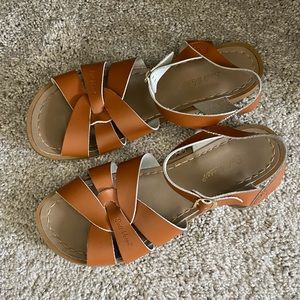 Size 10 Saltwater Sandals, Brown Leather